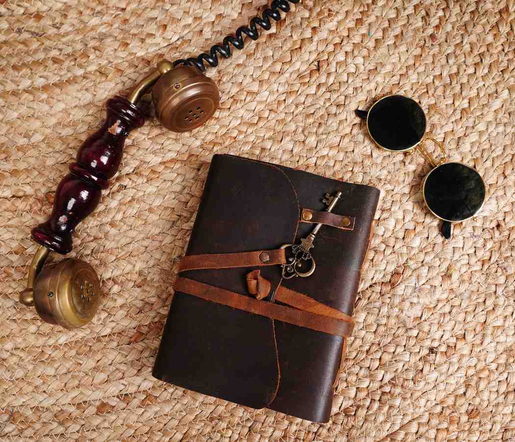 Leather Strap Lock Diary 7x5 Size Colour Paper 200 Brown Colour